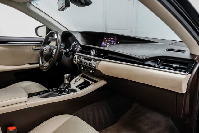 Used 2017 Lexus ES 350 w/ Accessory Package 2 FWD image 19