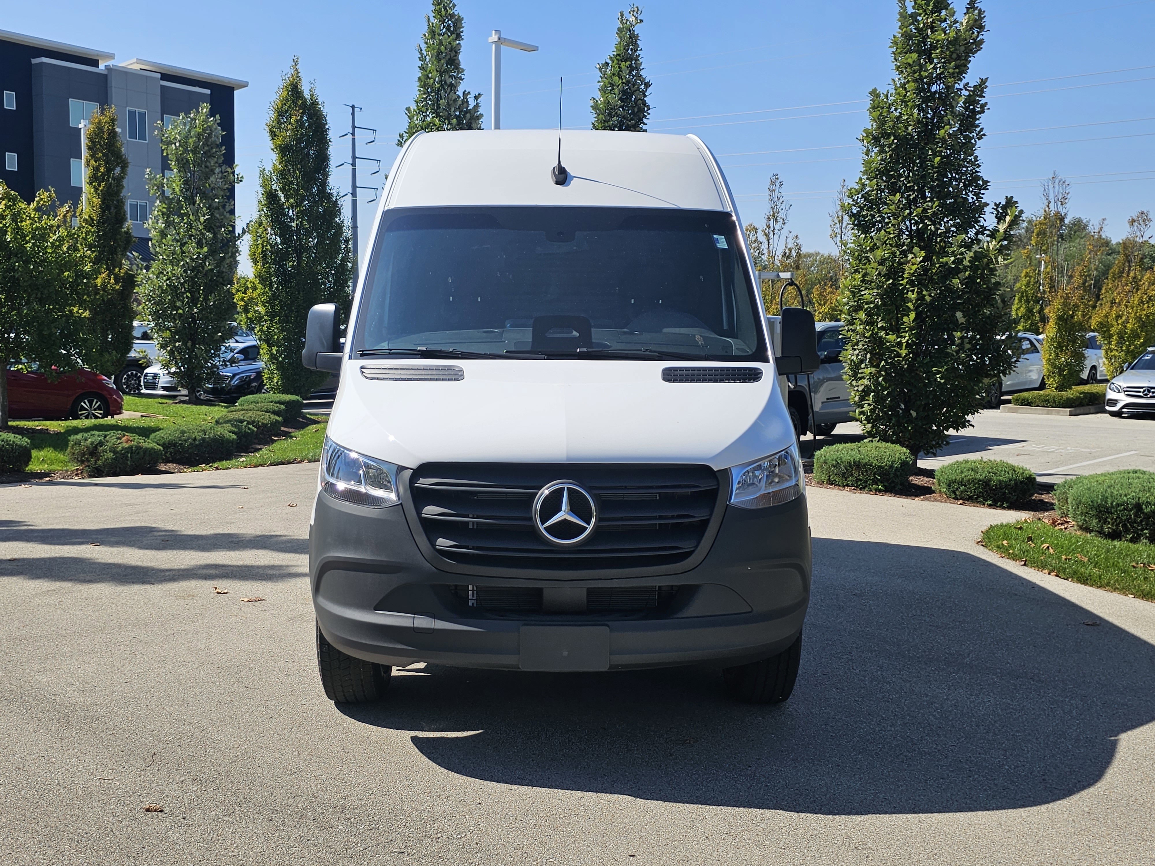 New 2025 Mercedes-Benz Sprinter 2500 image 9