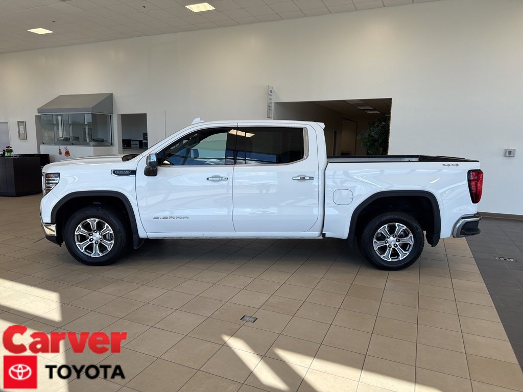Used 2024 GMC Sierra 1500 SLT image 1