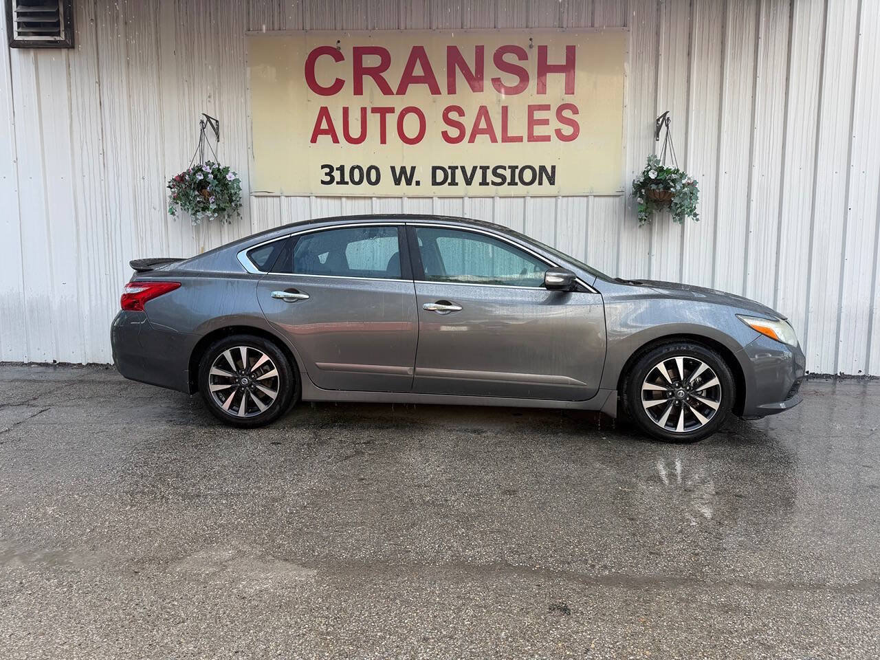 Used 2016 Nissan Altima 2.5 SV w/ Convenience Package FWD image 5