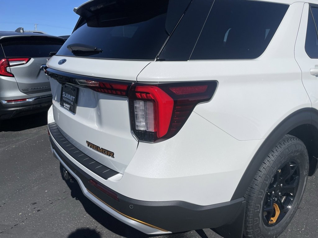 New 2026 Ford Explorer Tremor w/ Tremor Convenience Package image 32