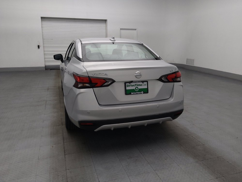 Used 2021 Nissan Versa SV FWD image 6
