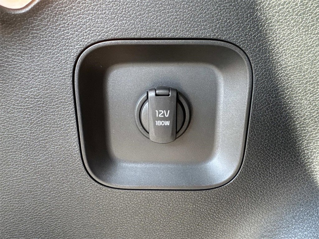 Certified 2023 Kia Sportage EX image 18