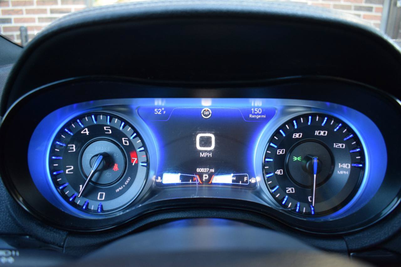 Used 2018 Chrysler 300 S w/ 300S Premium Group 2 AWD/4WD image 22