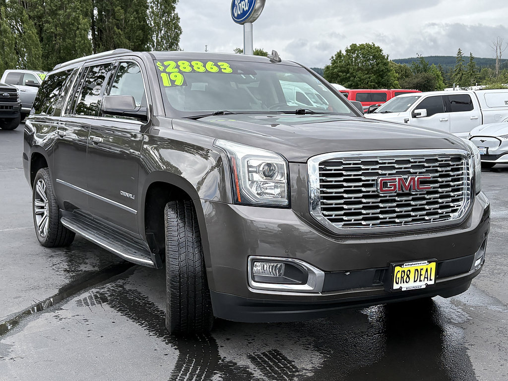 Used 2019 GMC Yukon XL Denali w/ Open Road Package AWD/4WD image 4