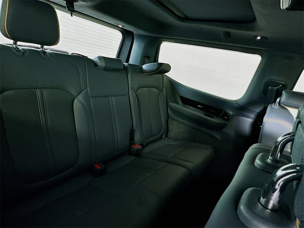 Used 2022 Jeep Grand Wagoneer Series II w/ Convenience Group III image 29