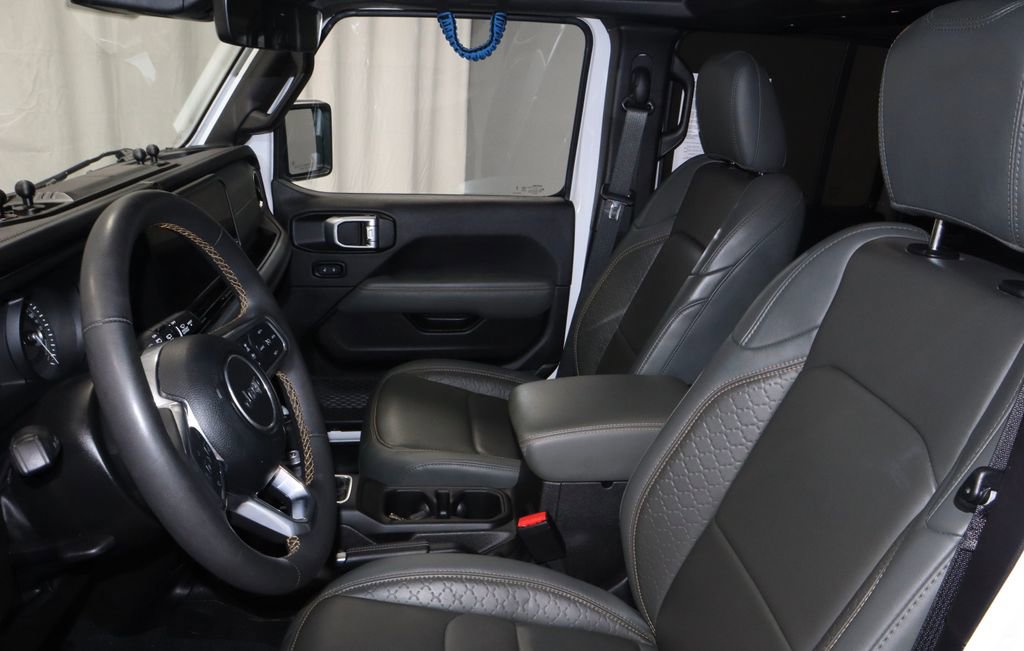 Used 2024 Jeep Wrangler High Altitude AWD/4WD image 25