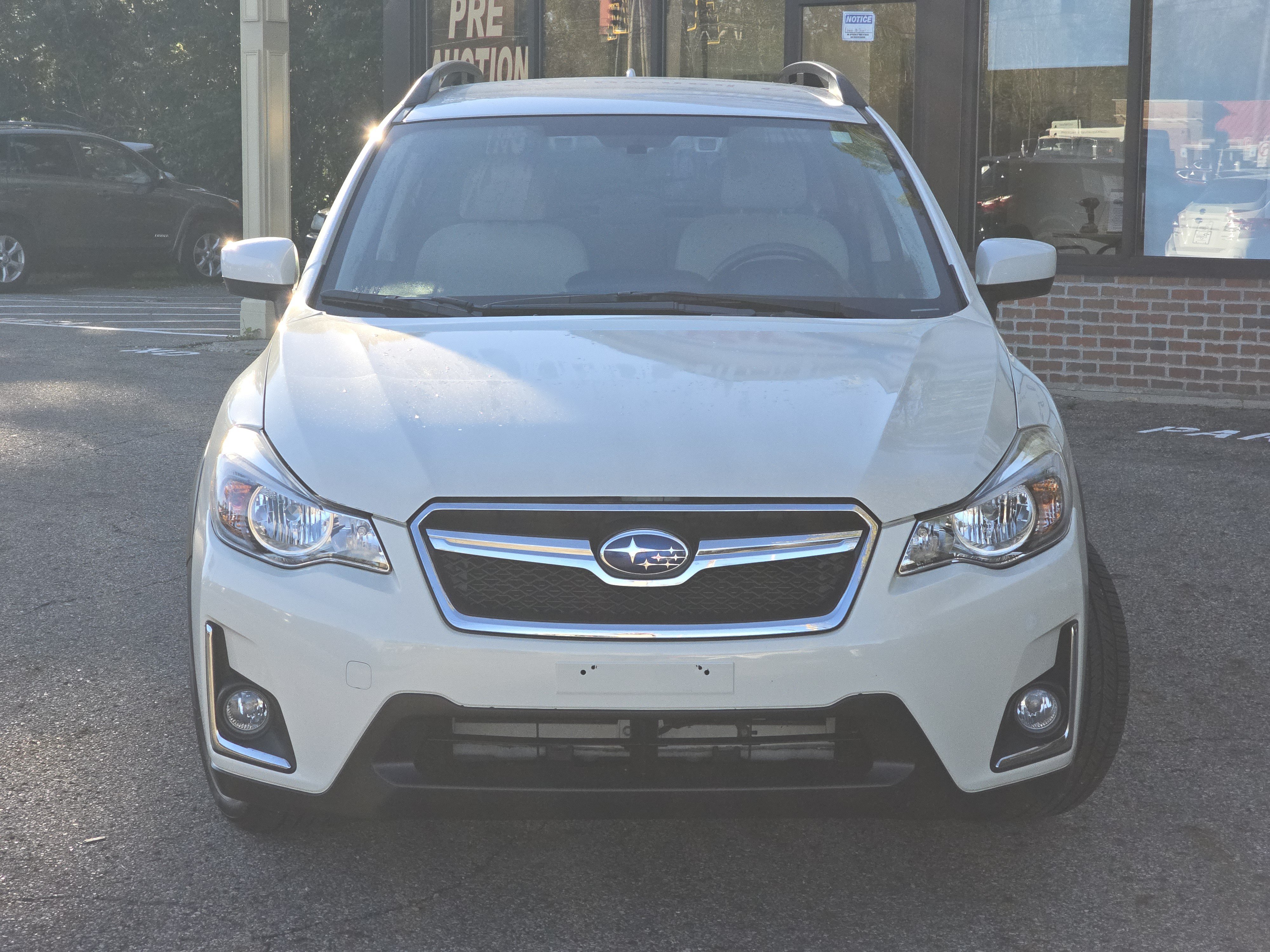 Used 2016 Subaru Crosstrek 2.0i Premium AWD/4WD image 2