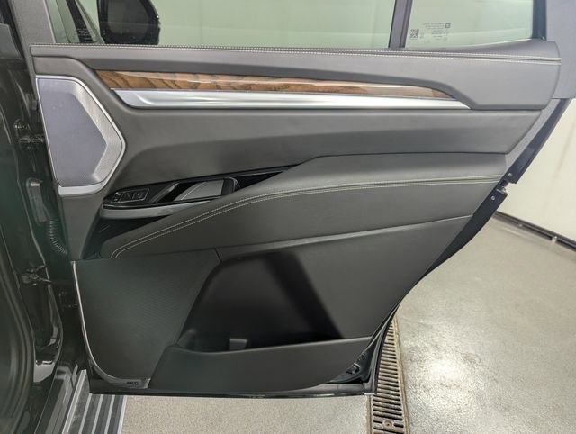 Used 2025 Cadillac Escalade Sport Platinum image 25