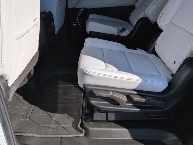 New 2026 Chevrolet Suburban Premier w/ Sun And Tow Package image 24