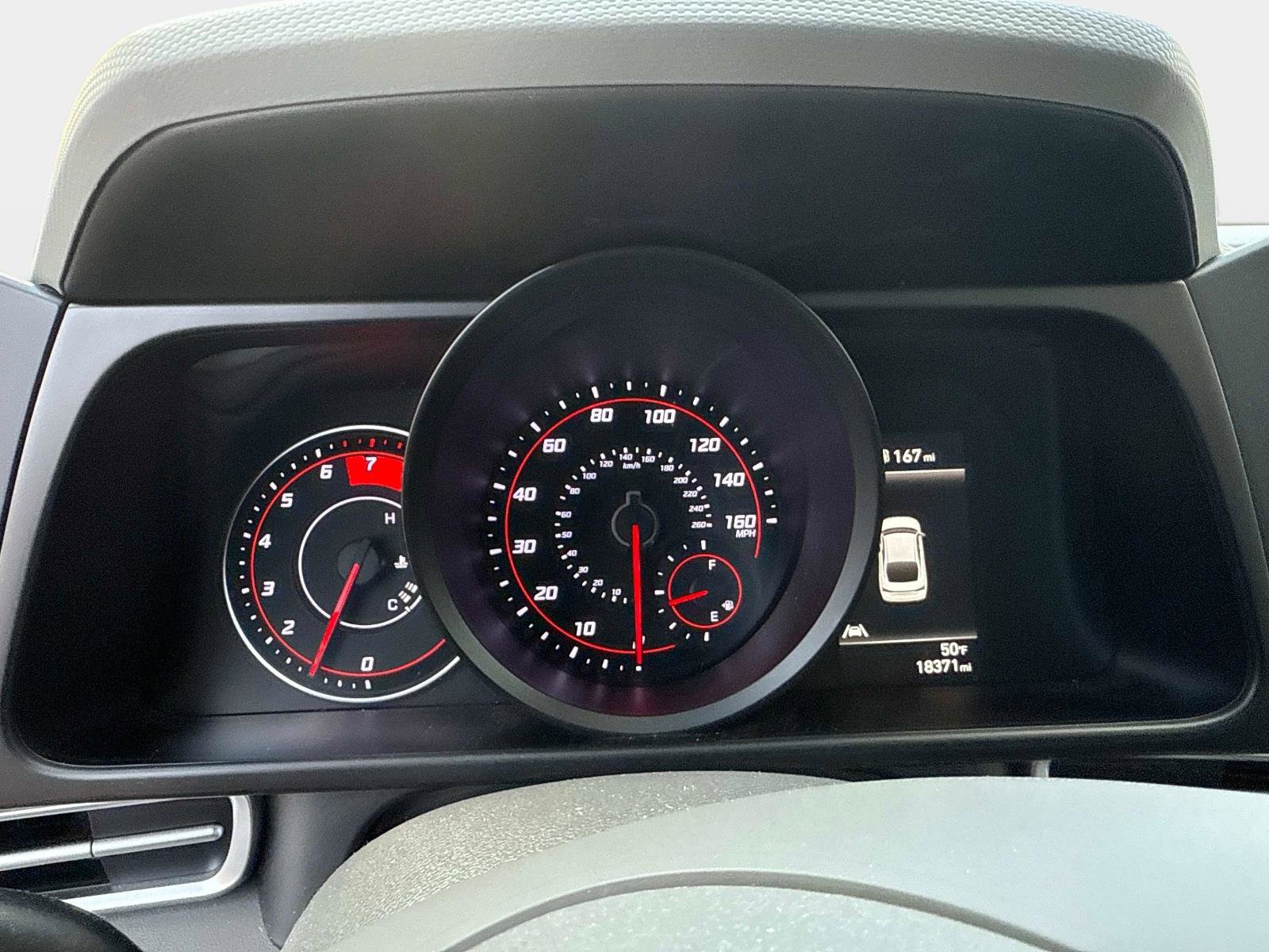 Used 2023 Hyundai Elantra SEL w/ Cargo Package image 27