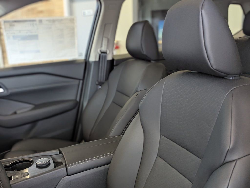 New 2026 Nissan Rogue Dark Armor image 12