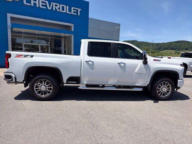 Used 2026 Chevrolet Silverado 2500 LT w/ Z71 Chrome Sport Edition AWD/4WD image 3