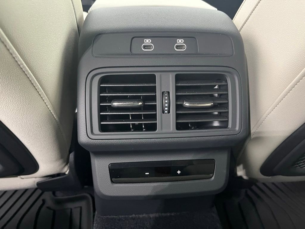 Used 2025 Audi Q5 Premium AWD/4WD image 23