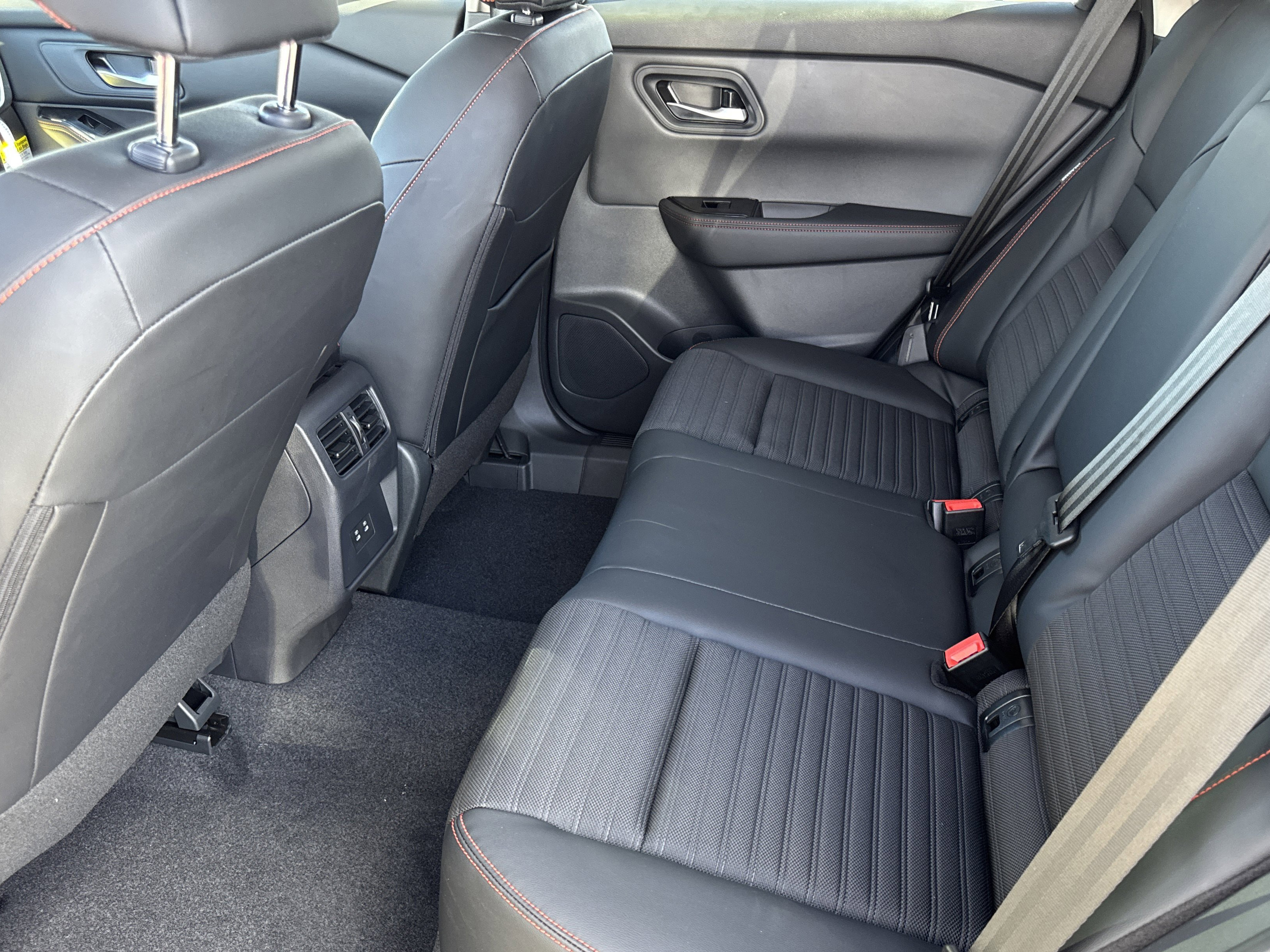 New 2026 Nissan Rogue SV AWD/4WD image 6