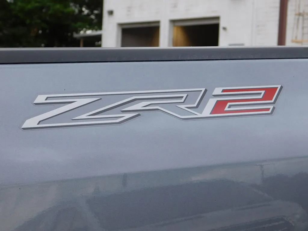 Used 2021 Chevrolet Colorado ZR2 image 8