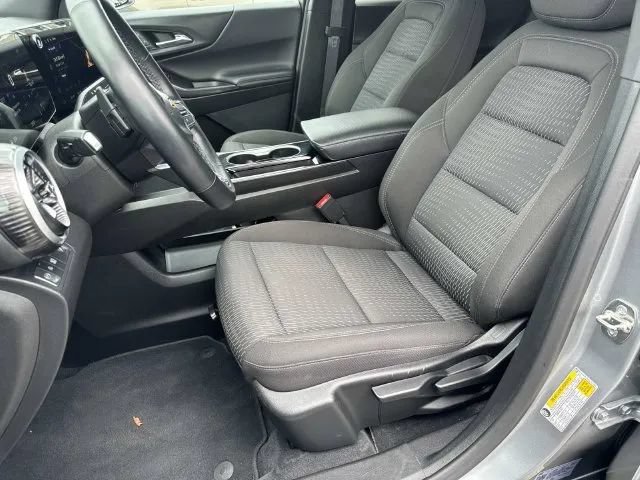 Used 2025 Chevrolet Equinox LT FWD image 28