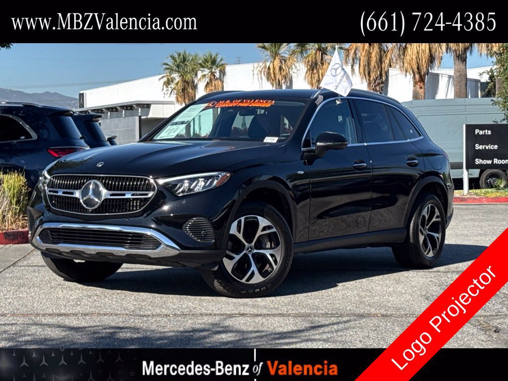 Used 2025 Mercedes-Benz GLC 350e 4MATIC image 1