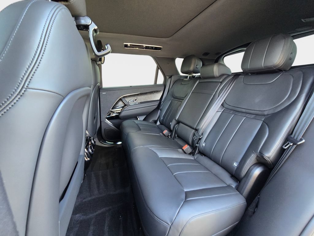 New 2026 Land Rover Range Rover Sport Dynamic SE AWD/4WD image 14