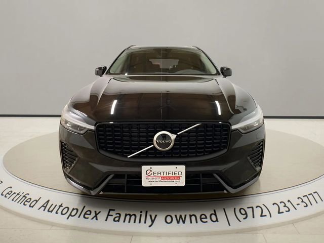 Used 2025 Volvo XC60 B5 Core AWD/4WD image 8