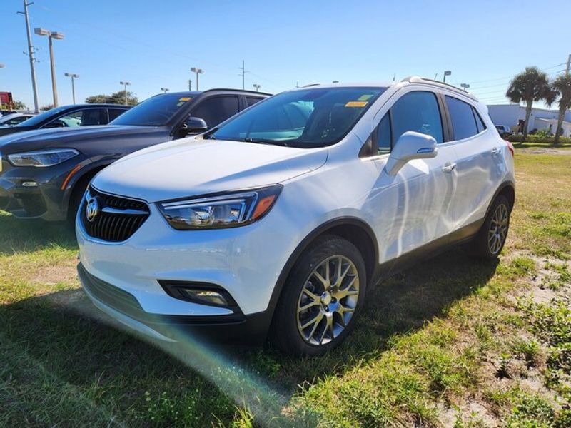 Used 2019 Buick Encore Sport Touring w/ LPO, Active Package image 3