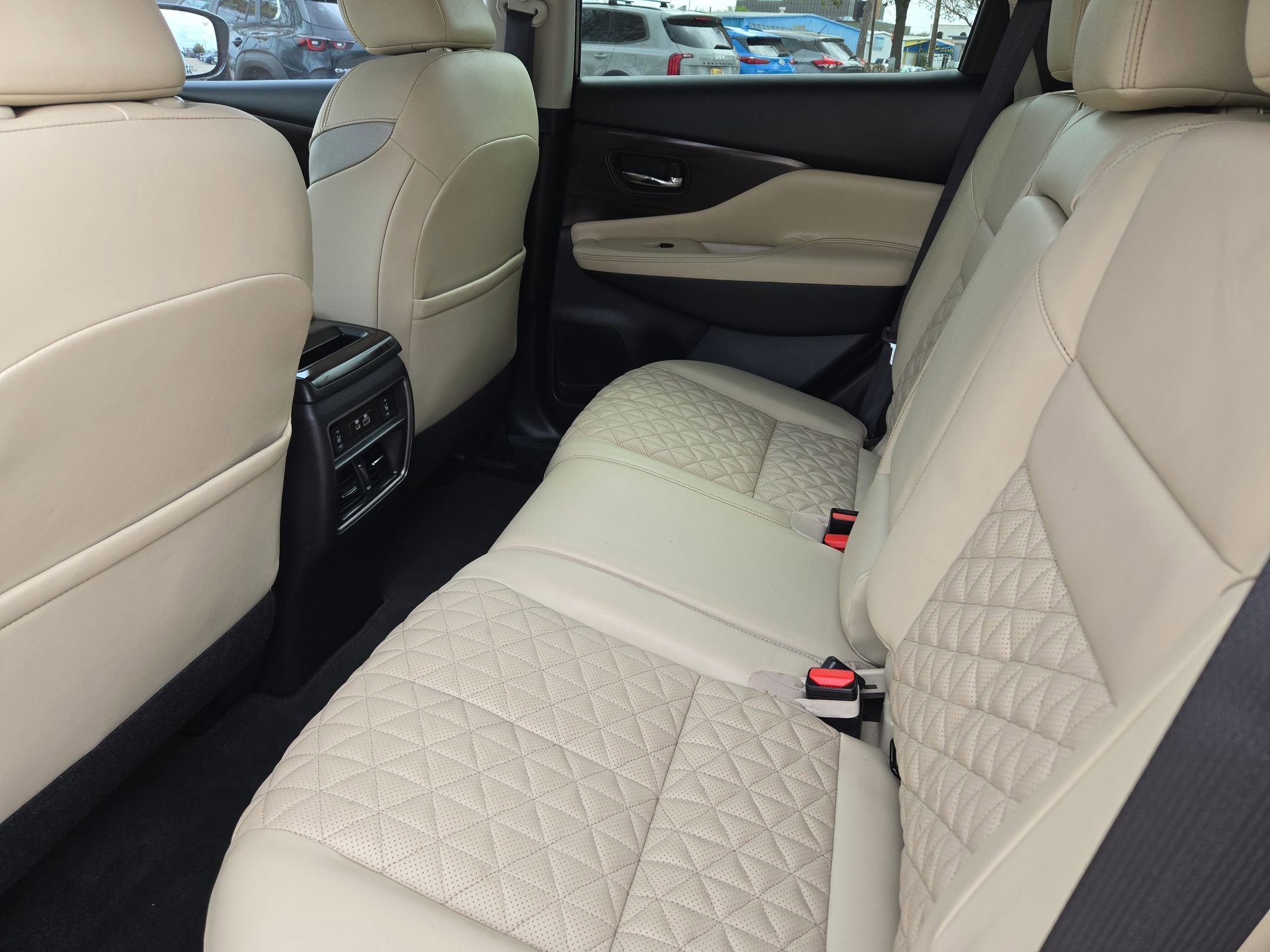 Certified 2024 Nissan Murano Platinum w/ Cargo Package FWD image 14