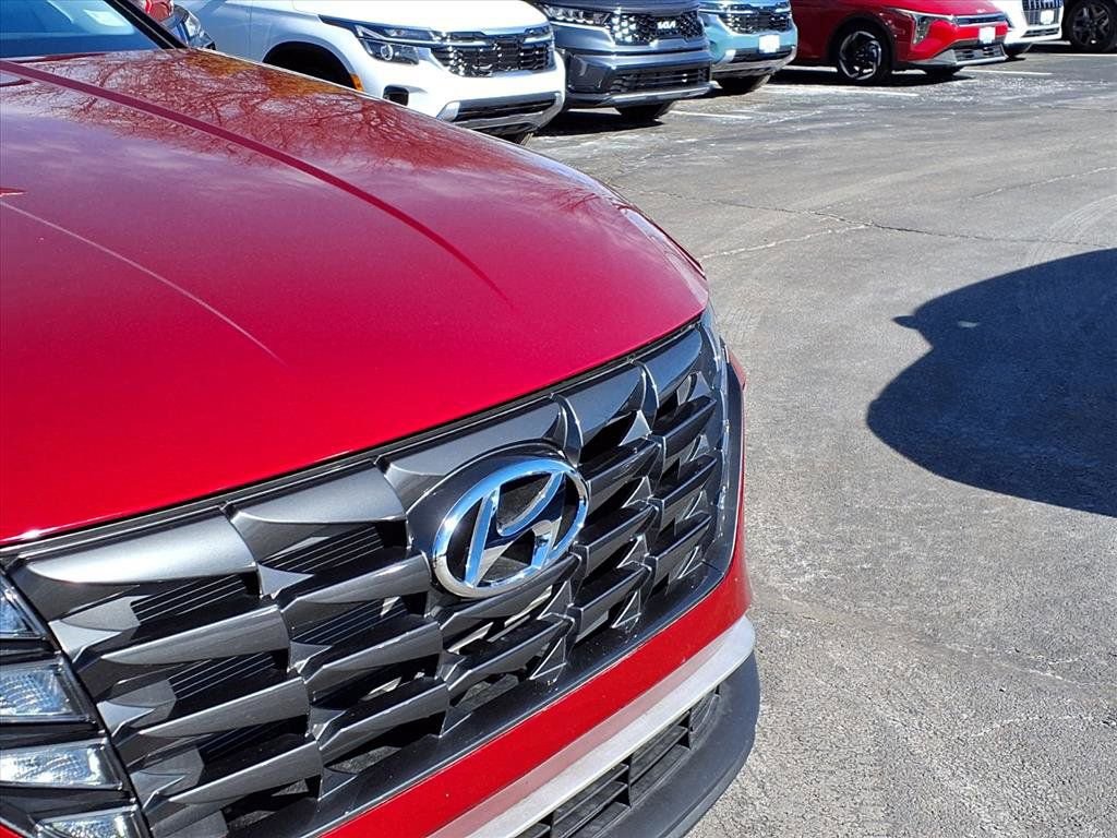 Used 2024 Hyundai Tucson SE image 25
