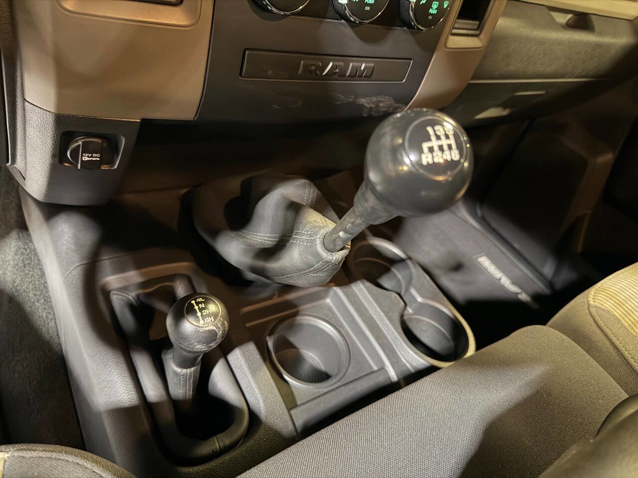 Used 2012 RAM 2500 ST w/ Chrome Appearance Group image 18