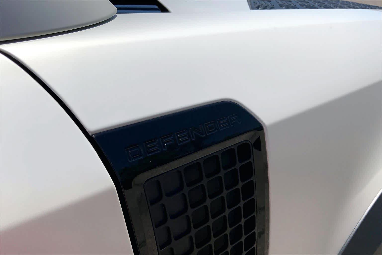 Used 2024 Land Rover Defender 110 S AWD/4WD image 30