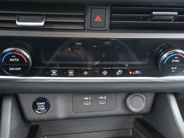 Used 2025 Nissan Rogue SV image 12