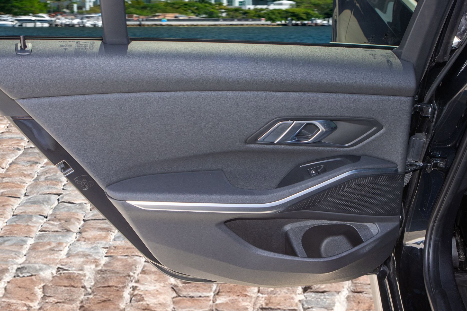 Used 2019 BMW 330i xDrive Sedan w/ Driving Assistance Package image 11