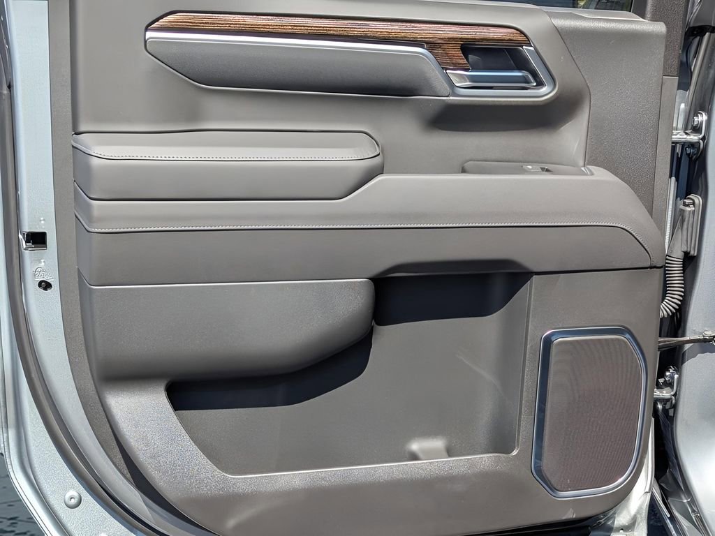 New 2026 GMC Sierra 1500 Elevation image 15