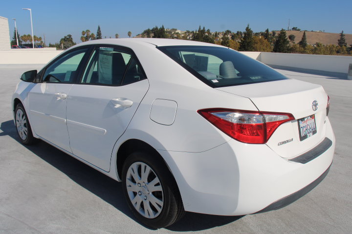 Used 2014 Toyota Corolla LE w/ Body Protection Package FWD image 5