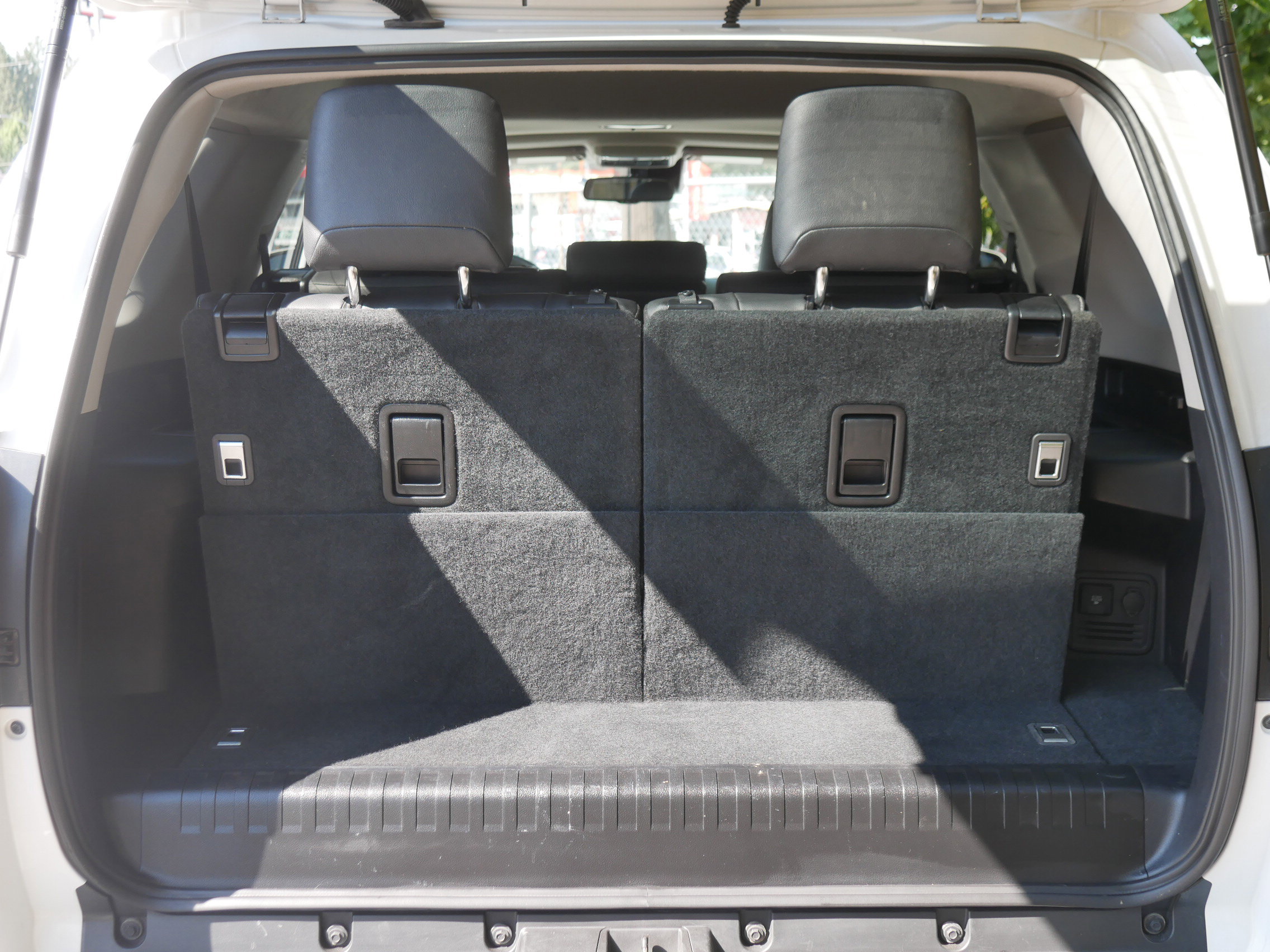 Used 2022 Toyota 4Runner SR5 Premium w/ Moonroof Package image 25