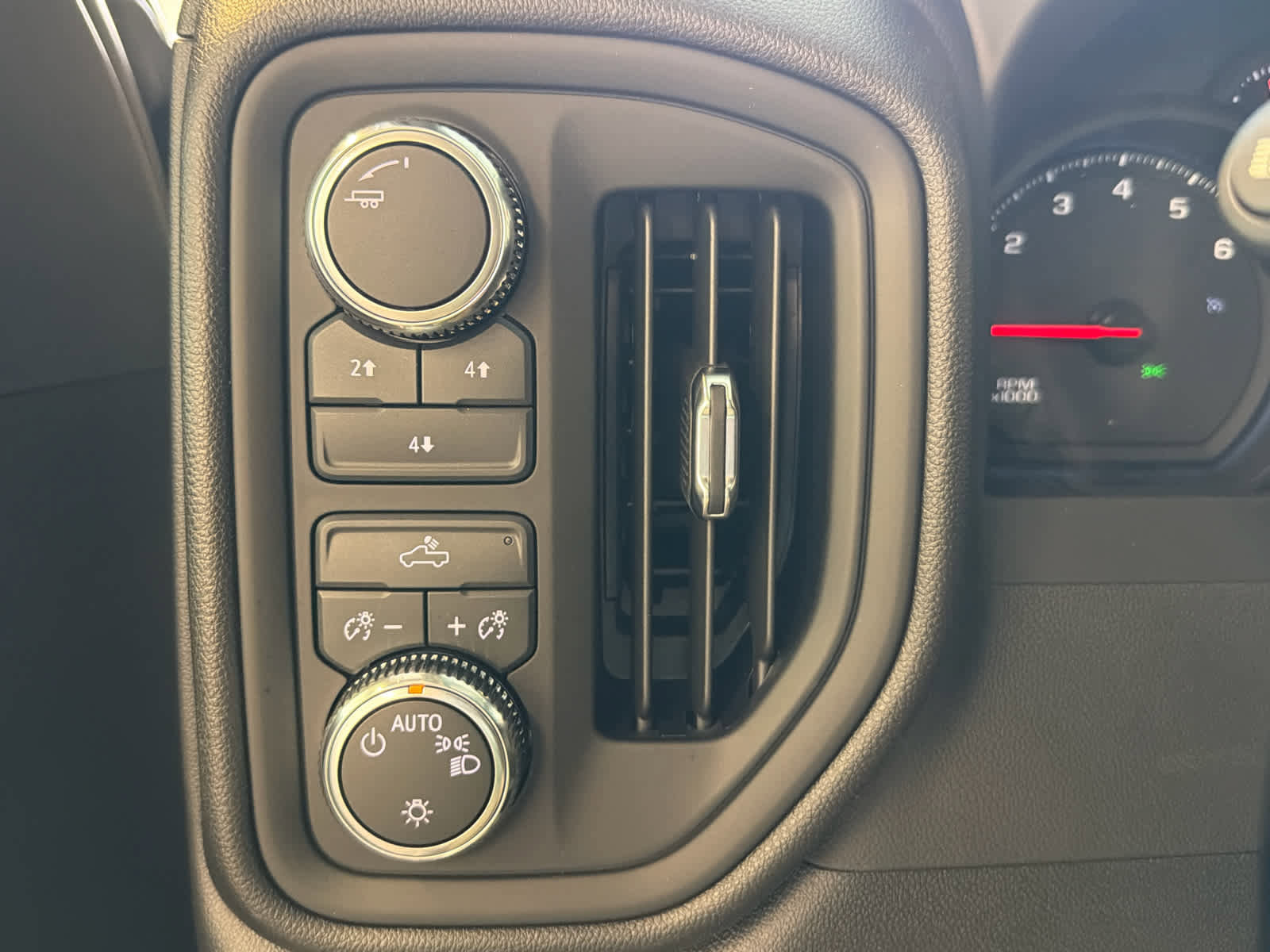 New 2026 GMC Sierra 2500 Pro AWD/4WD image 38