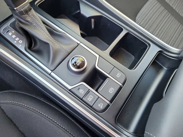 Used 2026 Kia Sorento LX image 16