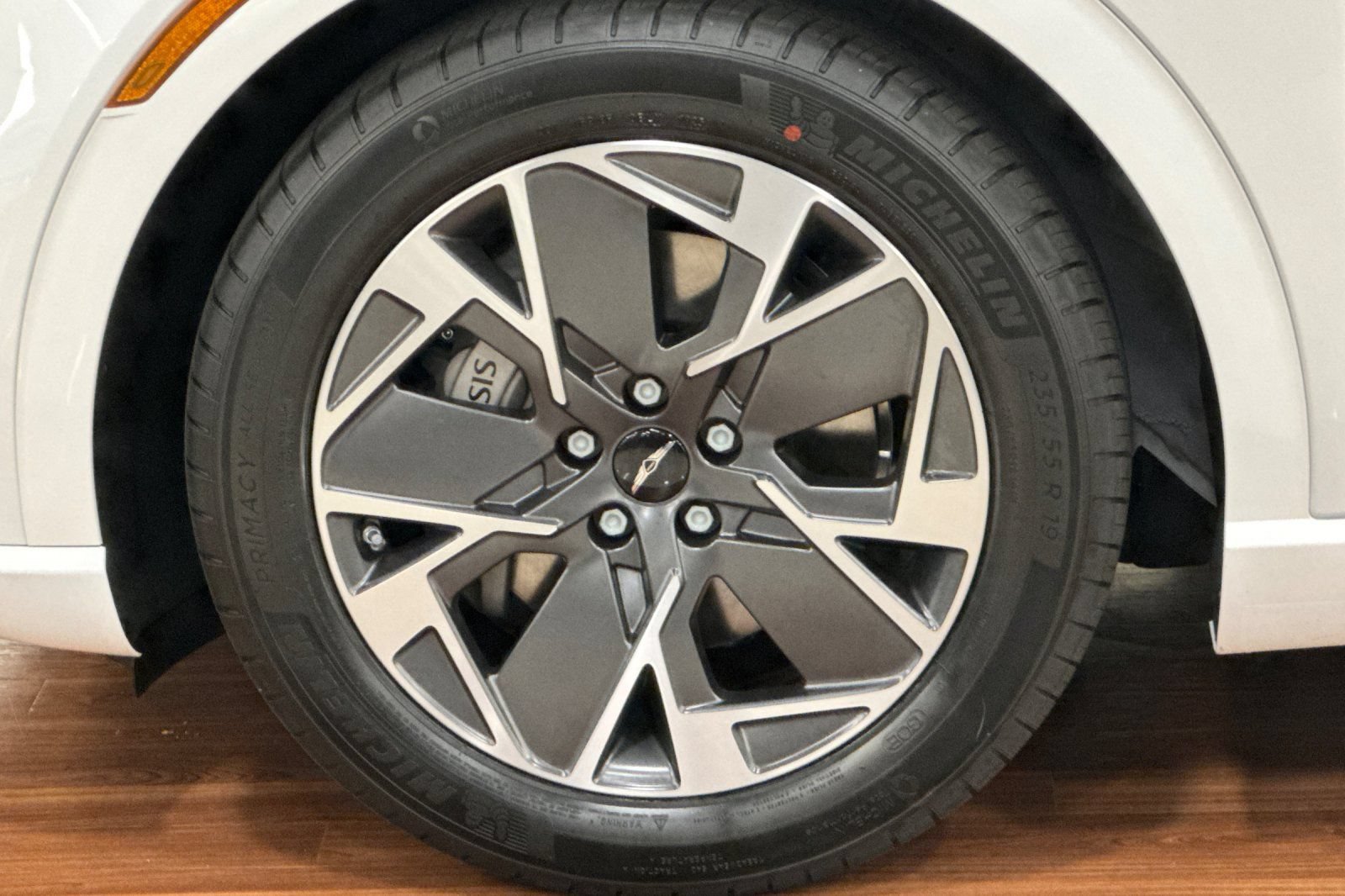 New 2026 Genesis GV60 RWD image 26