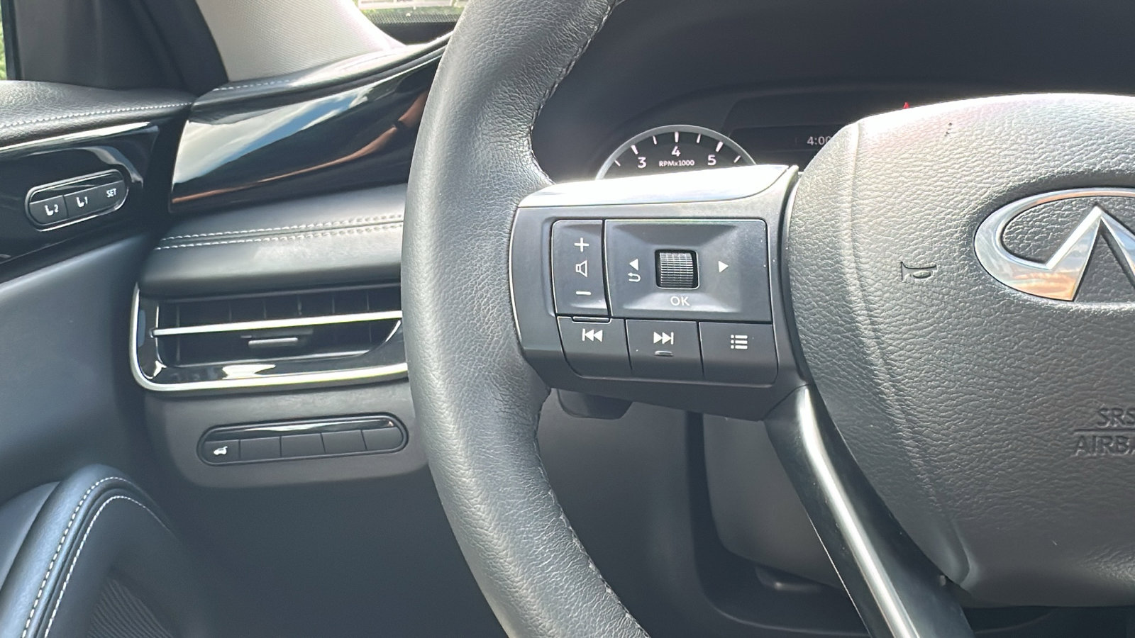 Certified 2024 INFINITI QX60 Pure image 15