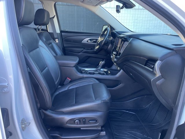 Used 2020 Chevrolet Traverse RS image 17