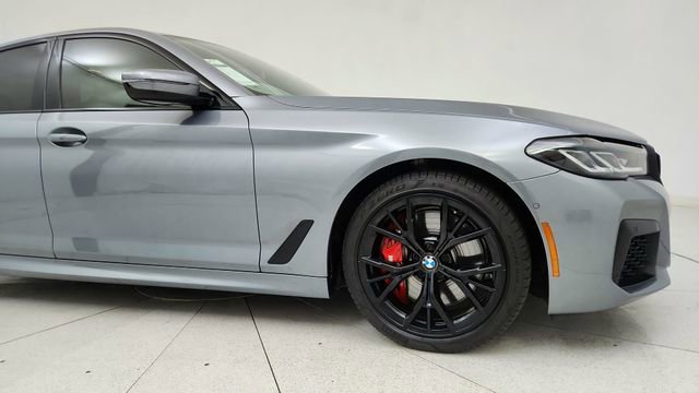 Used 2023 BMW 540i w/ M Sport Package image 2