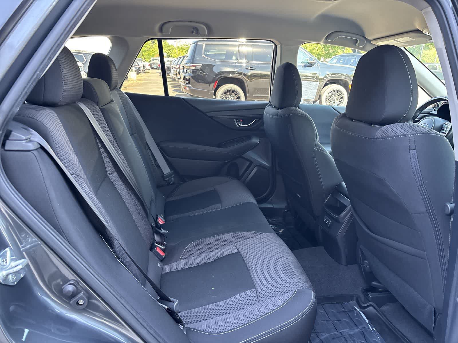 Used 2021 Subaru Outback Premium w/ Popular Package #1 AWD/4WD image 6