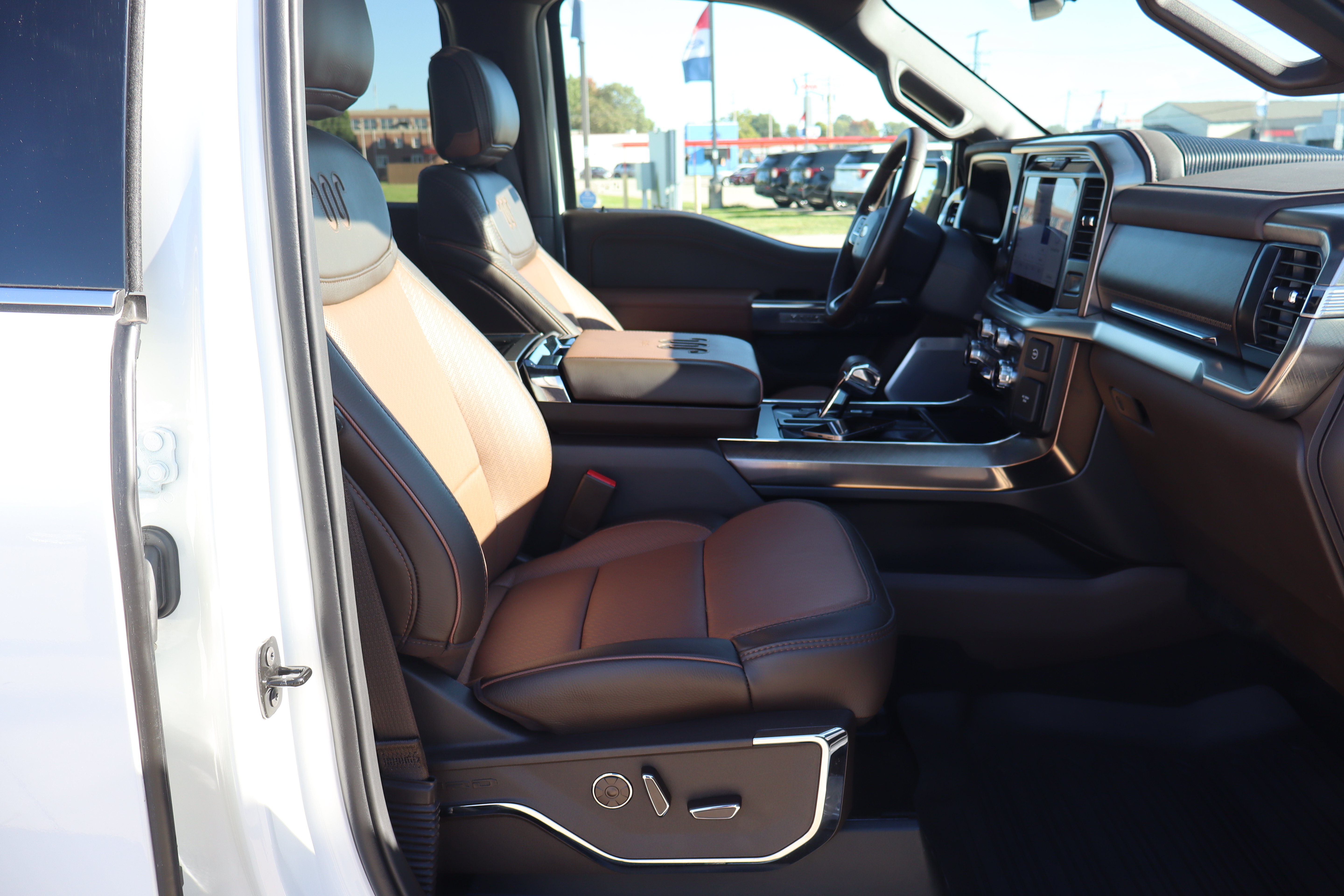 Used 2025 Ford F150 King Ranch w/ FX4 Off-Road Package AWD/4WD image 13