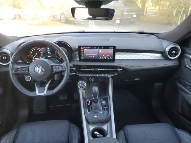 Used 2024 Alfa Romeo Tonale Ti w/ Premium Interior Package image 28