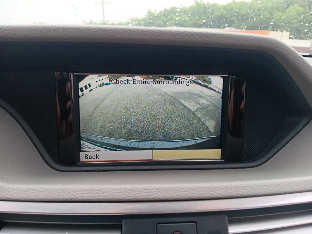 Used 2010 Mercedes-Benz E 350 4MATIC Sedan image 24