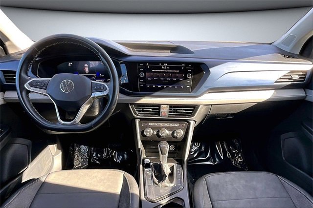 Used 2024 Volkswagen Taos SE image 7