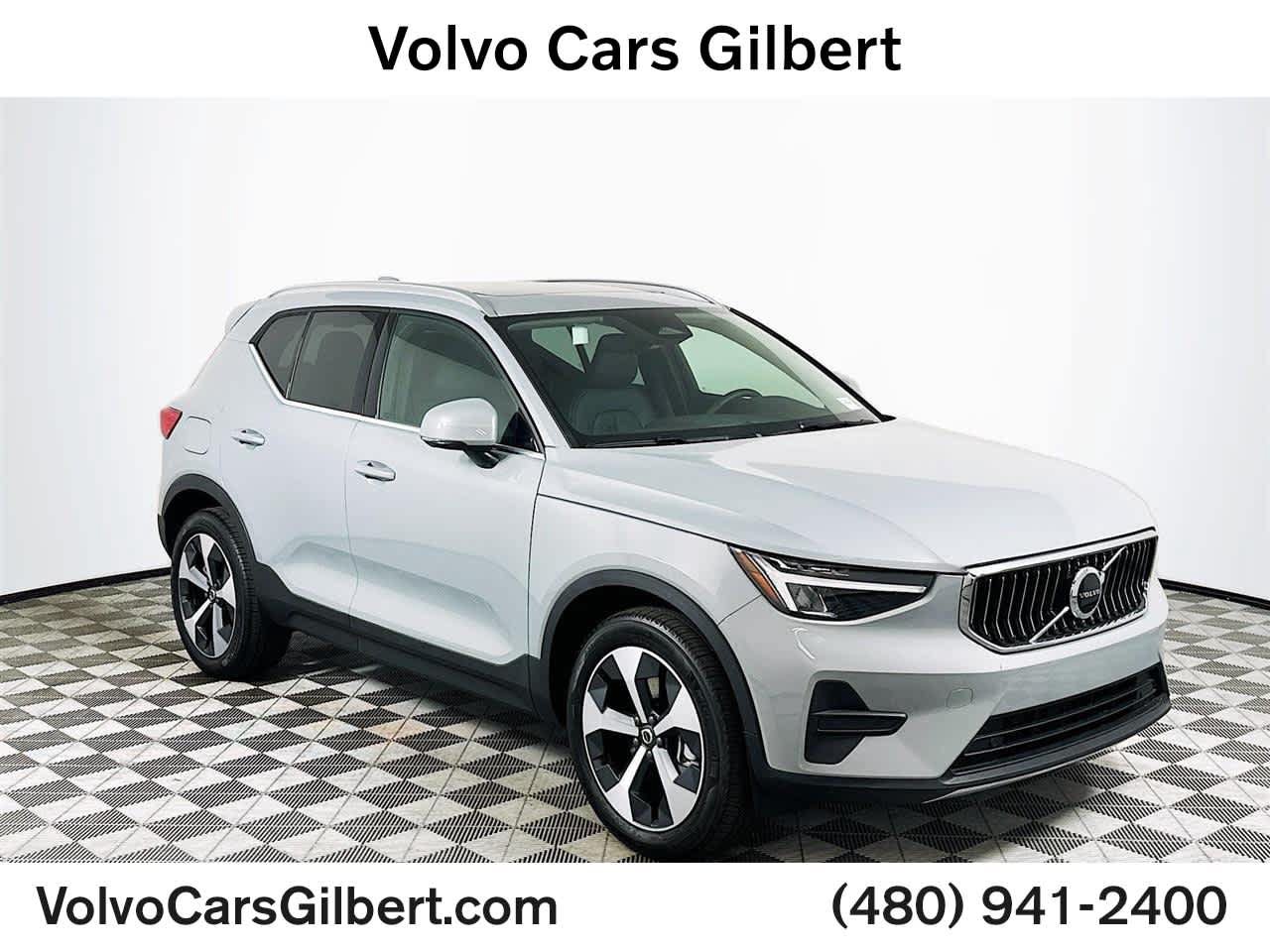 Used 2025 Volvo XC40 B5 Core w/ Climate Package AWD/4WD image 1
