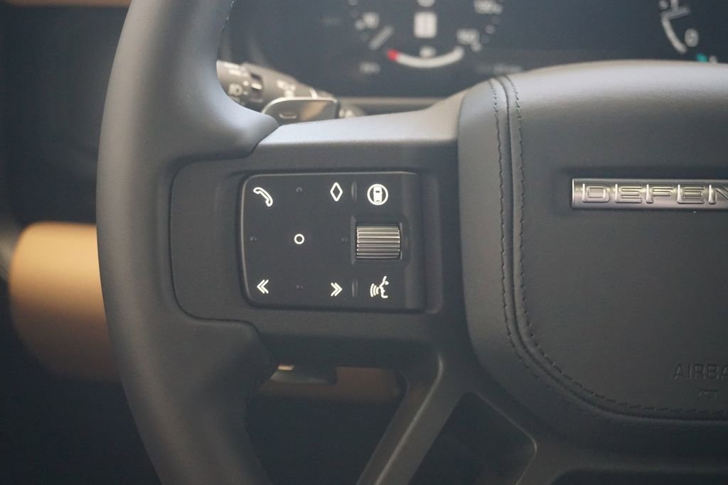 New 2025 Land Rover Defender 130 V8 image 12