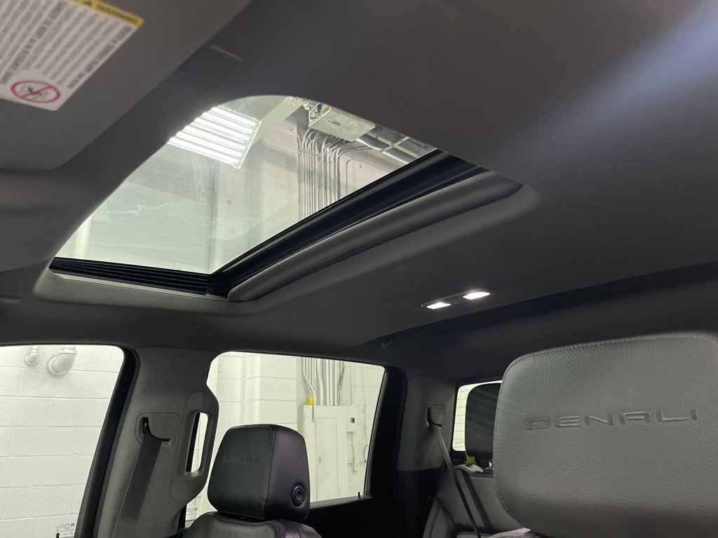 Used 2022 GMC Sierra 3500 Denali image 38