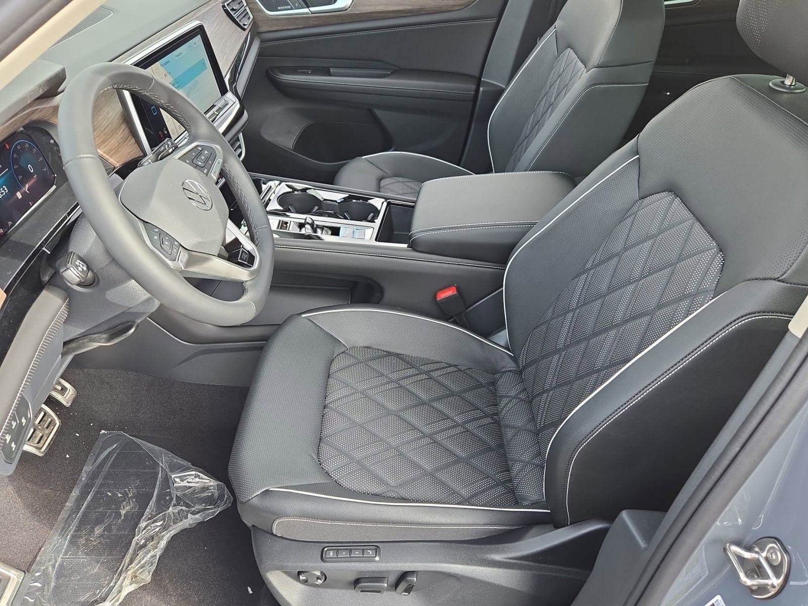 New 2026 Volkswagen Atlas SEL Premium R-Line image 4