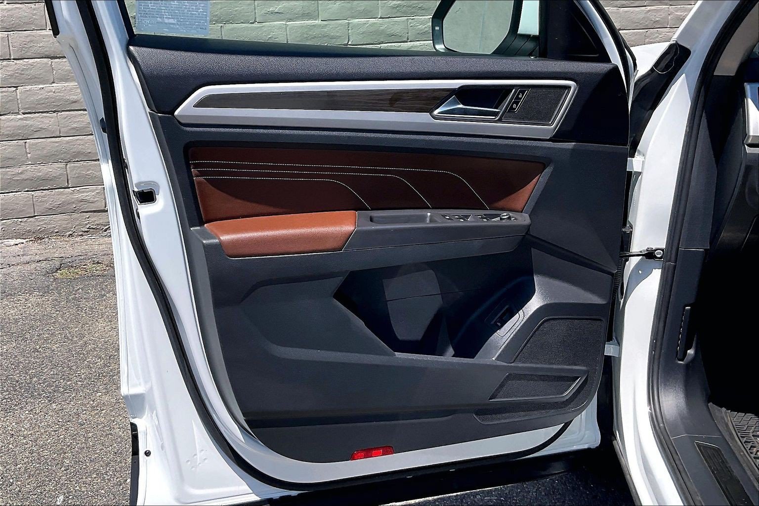 Certified 2023 Volkswagen Atlas SE AWD/4WD image 22